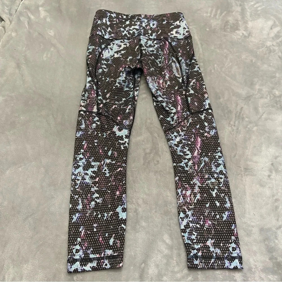 Lululemon All Sport Crop Floral Sport Tranquil Blue Multi 21108 - Picture 7 of 12